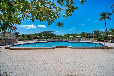 Condo in Key Biscayne, Florida, 2 bedrooms  № 1128301 - photo 14