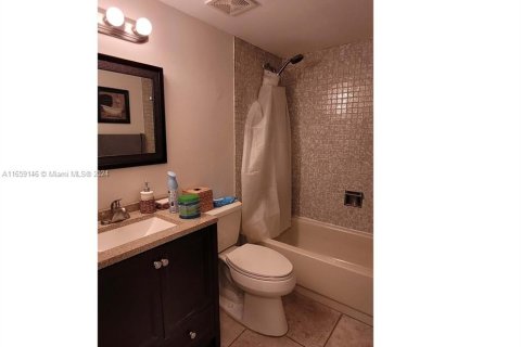 Condominio en venta en Miami, Florida, 3 dormitorios, 106.56 m2 № 1365380 - foto 14