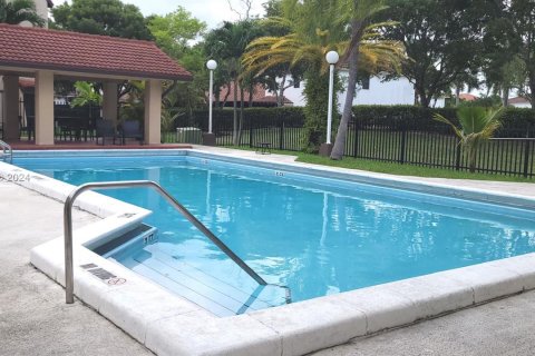 Condominio en venta en Miami, Florida, 3 dormitorios, 106.56 m2 № 1365380 - foto 4