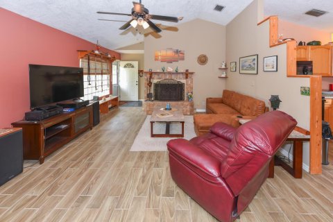 Villa ou maison à vendre à Loxahatchee Groves, Floride: 2 chambres, 107.02 m2 № 1179565 - photo 2