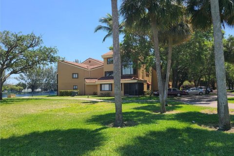 Condominio en venta en Miami Lakes, Florida, 2 dormitorios, 101.26 m2 № 1101430 - foto 24