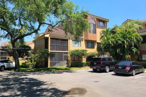 Condominio en venta en Miami Lakes, Florida, 2 dormitorios, 101.26 m2 № 1101430 - foto 14