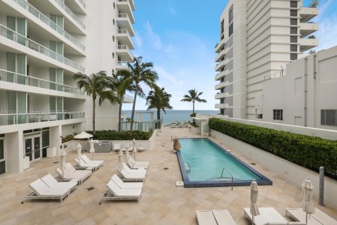 Studio in the Condo in Miami Beach, Florida  № 599674 - photo 29