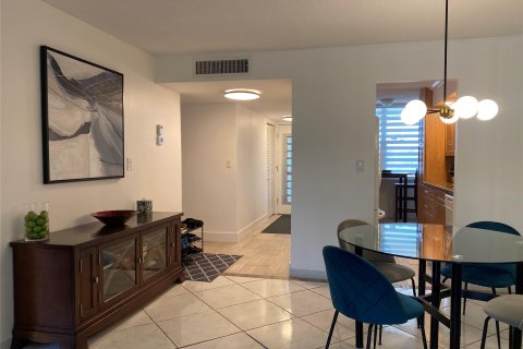 Copropriété à vendre à Lauderdale Lakes, Floride: 2 chambres, 89.19 m2 № 1005500 - photo 21