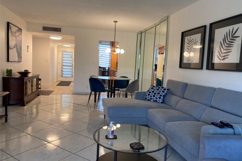 Copropriété à vendre à Lauderdale Lakes, Floride: 2 chambres, 89.19 m2 № 1005500 - photo 27