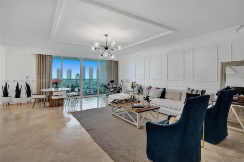 Condominio en venta en Aventura, Florida, 3 dormitorios, 306.39 m2 № 1272384 - foto 6