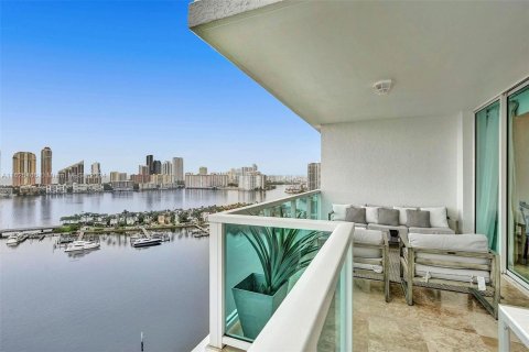 Copropriété à vendre à Aventura, Floride: 3 chambres, 306.39 m2 № 1272384 - photo 4