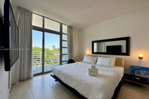 Condo in Miami Beach, Florida, 1 bedroom  № 676557 - photo 19