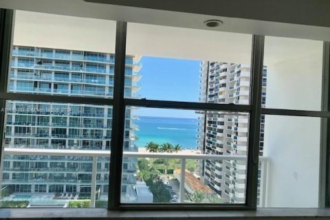 Condominio en venta en Miami Beach, Florida, 2 dormitorios, 126.53 m2 № 1332896 - foto 3