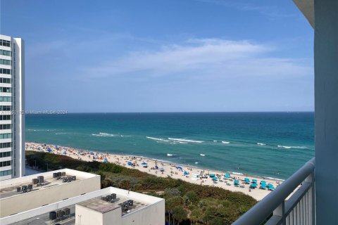 Copropriété à vendre à Miami Beach, Floride: 1 chambre, 62.8 m2 № 1332897 - photo 2