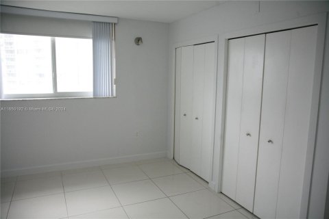 Condominio en venta en Miami Beach, Florida, 1 dormitorio, 62.8 m2 № 1332897 - foto 9