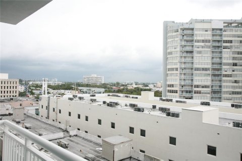 Condominio en venta en Miami Beach, Florida, 1 dormitorio, 62.8 m2 № 1332897 - foto 26