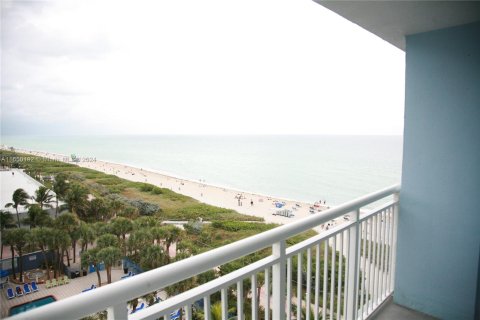 Condominio en venta en Miami Beach, Florida, 1 dormitorio, 62.8 m2 № 1332897 - foto 23