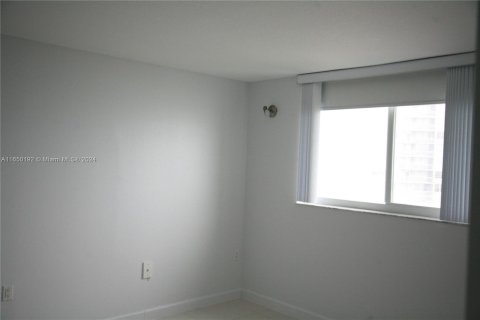 Copropriété à vendre à Miami Beach, Floride: 1 chambre, 62.8 m2 № 1332897 - photo 12