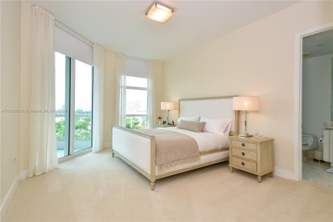 Condo in Sunny Isles Beach, Florida, 4 bedrooms  № 1332940 - photo 20