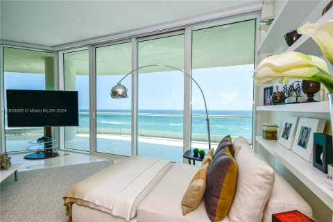 Condo in Sunny Isles Beach, Florida, 4 bedrooms  № 1332940 - photo 7