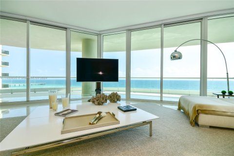 Condo in Sunny Isles Beach, Florida, 4 bedrooms  № 1332940 - photo 14