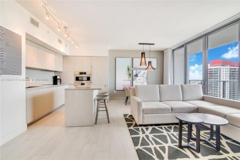 Copropriété à vendre à Hollywood, Floride: 1 chambre, 73.86 m2 № 1081310 - photo 4