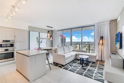 Copropriété à vendre à Hollywood, Floride: 1 chambre, 73.86 m2 № 1081310 - photo 2