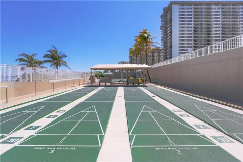 Copropriété à louer à Hallandale Beach, Floride: 2 chambres, 118.45 m2 № 1367602 - photo 19