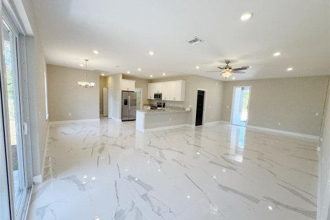 Casa en venta en Lehigh Acres, Florida, 4 dormitorios, 172.89 m2 № 1169477 - foto 15
