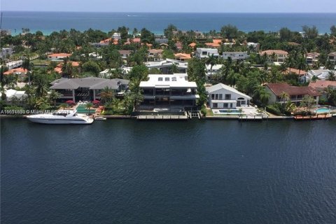 Condo in Aventura, Florida, 3 bedrooms  № 1220541 - photo 1