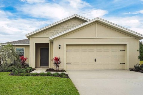 Townhouse in CELEBRATION POINTE in Fort Pierce, Florida 3 bedrooms, 158 sq.m. № 64140 - photo 10