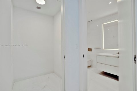 Condominio en venta en Miami, Florida, 1 dormitorio, 83.33 m2 № 1367518 - foto 21