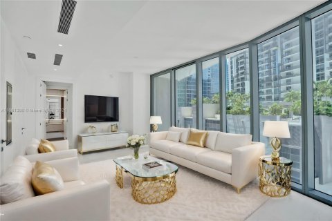 Condominio en venta en Miami, Florida, 1 dormitorio, 83.33 m2 № 1367518 - foto 5