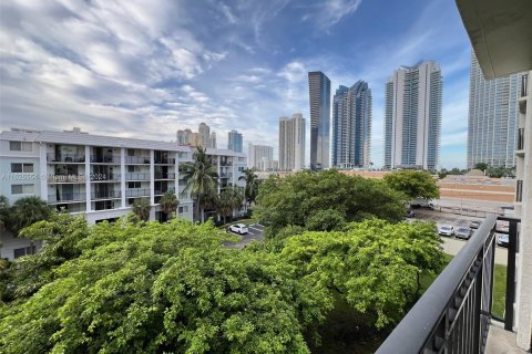 Condo in Sunny Isles Beach, Florida, 1 bedroom  № 1281424 - photo 6