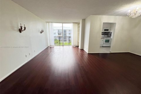 Copropriété à vendre à Sunny Isles Beach, Floride: 1 chambre, 71.26 m2 № 1281424 - photo 2