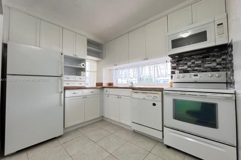 Copropriété à vendre à Sunny Isles Beach, Floride: 1 chambre, 71.26 m2 № 1281424 - photo 8