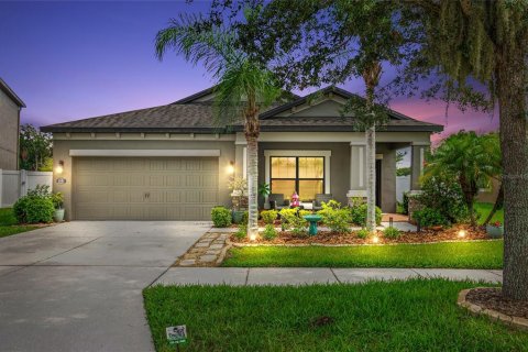 Casa en venta en Tampa, Florida, 3 dormitorios, 192.59 m2 № 1249846 - foto 1