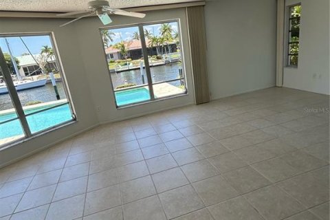 Villa ou maison à vendre à Punta Gorda, Floride: 3 chambres, 216 m2 № 1249813 - photo 11