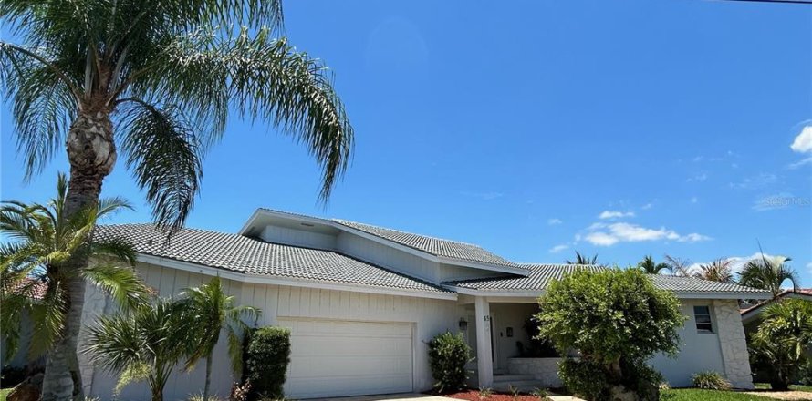 Villa ou maison à Punta Gorda, Floride 3 chambres, 216 m2 № 1249813