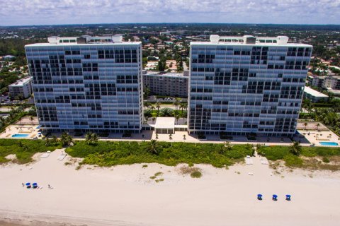 Condominio en venta en Boca Raton, Florida, 2 dormitorios, 132.2 m2 № 1229295 - foto 3