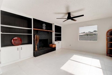 Casa en venta en Edgewater, Florida, 3 dormitorios, 197.42 m2 № 1193970 - foto 9