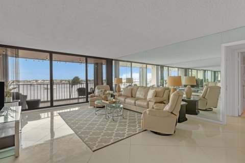 Condominio en venta en North Palm Beach, Florida, 2 dormitorios, 115.57 m2 № 998305 - foto 20