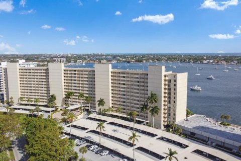 Condominio en venta en North Palm Beach, Florida, 2 dormitorios, 115.57 m2 № 998305 - foto 23