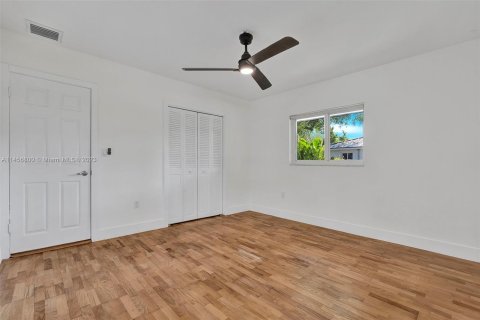 Casa en venta en Palmetto Bay, Florida, 4 dormitorios, 268.67 m2 № 730036 - foto 24