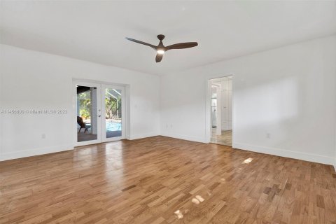 Casa en venta en Palmetto Bay, Florida, 4 dormitorios, 268.67 m2 № 730036 - foto 15