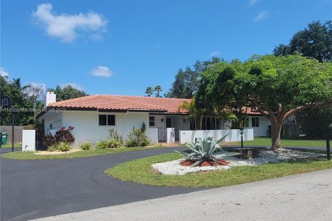 Casa en venta en Palmetto Bay, Florida, 4 dormitorios, 268.67 m2 № 730036 - foto 5