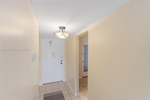 Condominio en venta en Hollywood, Florida, 2 dormitorios, 83.52 m2 № 1236109 - foto 4