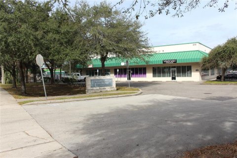 Immobilier commercial à vendre à Orlando, Floride: 170.01 m2 № 916670 - photo 7