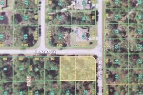 Terreno en venta en Port Charlotte, Florida № 917504 - foto 1