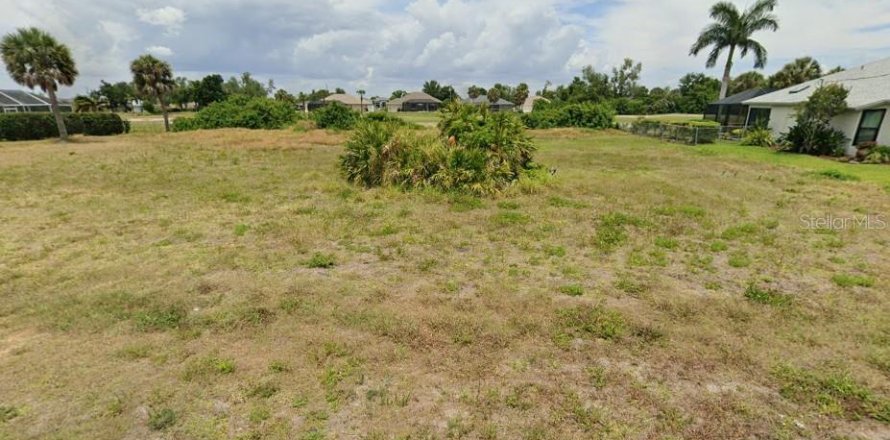 Land in Rotonda, Florida № 1265714