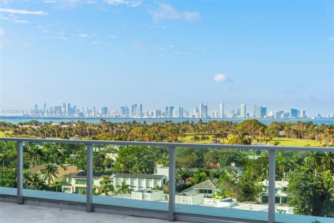 Condo in Miami Beach, Florida, 3 bedrooms  № 972659 - photo 23