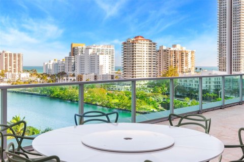 Condo in Miami Beach, Florida, 3 bedrooms  № 972659 - photo 24