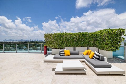 Condo in Miami Beach, Florida, 3 bedrooms  № 972659 - photo 12