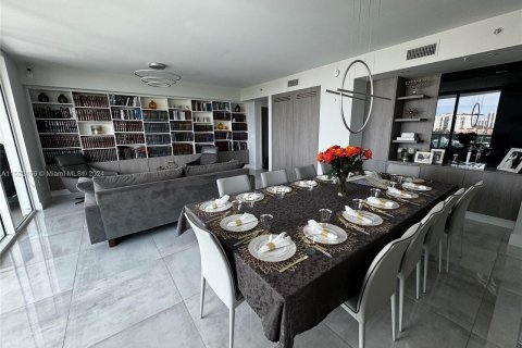 Condo in Aventura, Florida, 3 bedrooms  № 972618 - photo 5